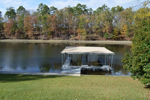 Plenty of room for your boat!