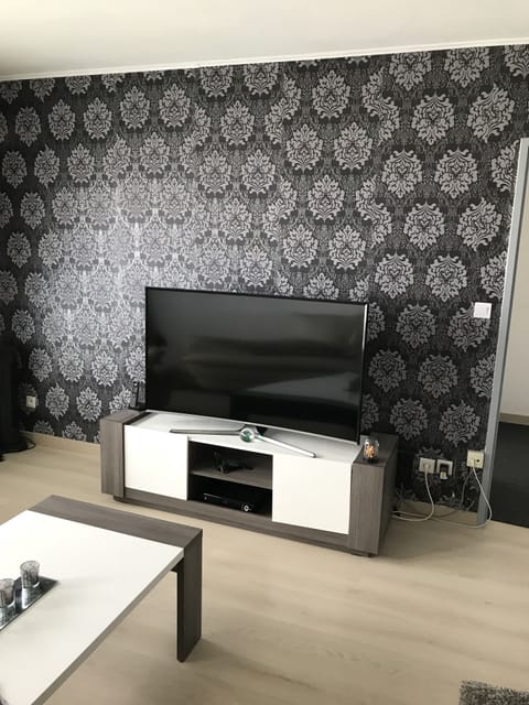 Apartment, 1 Bedroom | Room amenity