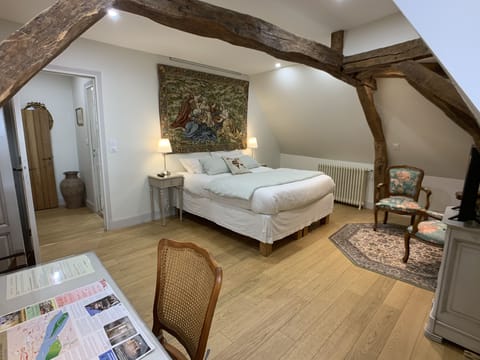 Standard Double Room | Individually decorated, individually furnished, desk, laptop workspace