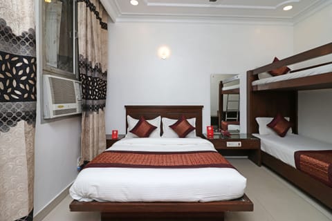 Double or Twin Room | Free WiFi