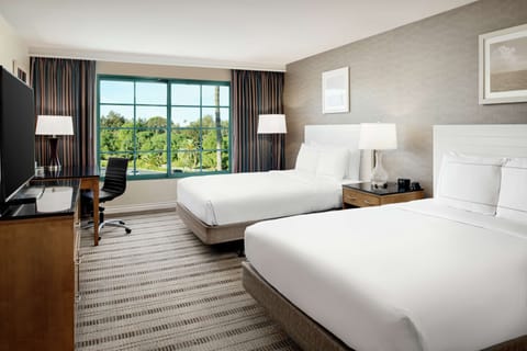 Room | Premium bedding, in-room safe, desk, iron/ironing board
