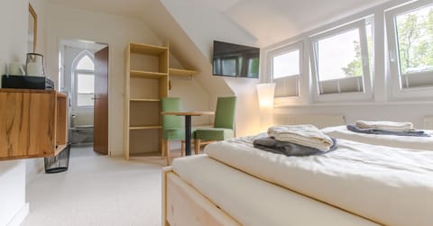 Standard Double Room, 1 Double Bed | Free WiFi, bed sheets, wheelchair access