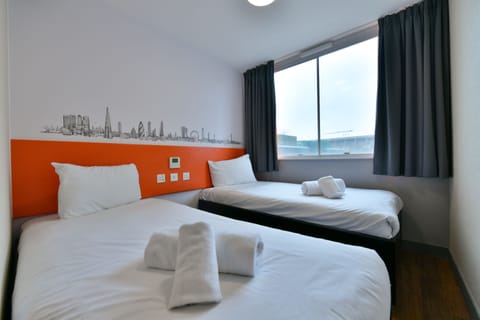 Standard Twin Room, 2 Twin Beds | Iron/ironing board, free WiFi, bed sheets