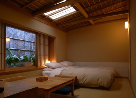 Small Twin beds Room CHIKUSEN, Shared bath, Pirvate toilet, Non Smoking | Down comforters, in-room safe, individually decorated