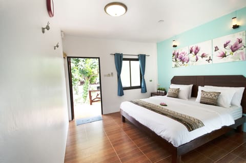 Deluxe Double Room, Balcony | In-room safe, blackout drapes, soundproofing, free WiFi