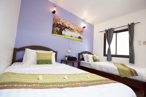 Deluxe Twin Room, Balcony | In-room safe, blackout drapes, soundproofing, free WiFi