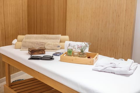 Sauna, steam room, body treatments, hot stone massages