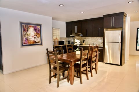 Luxury Apartment, 3 Bedrooms (402) | Private kitchen | Coffee/tea maker, freezer