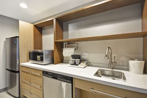 Studio, 1 King Bed, Accessible, Bathtub (Mobility & Hearing) | Private kitchen | Full-size fridge, microwave, dishwasher, coffee/tea maker