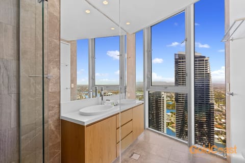 Sub Penthouse 4-Bed 4 Bath Ocean Views | Bathroom | Hair dryer, towels, toilet paper