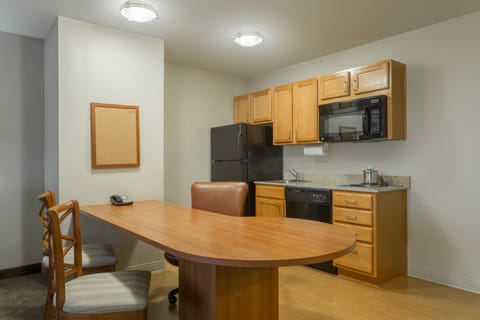 Suite, 1 Bedroom | Room amenity