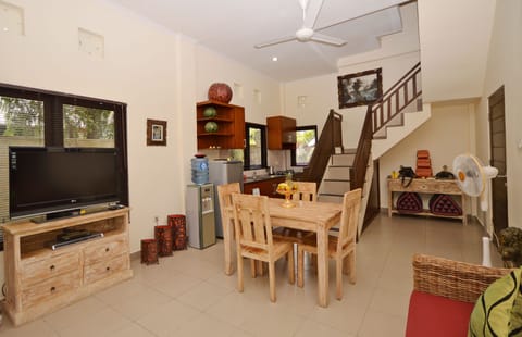 Villa on Bisma, 1 Bedroom Private Plunge Pool | Private kitchen | Fridge, dining tables