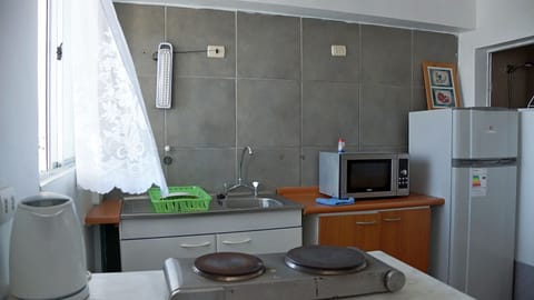 Apartment, 1 Bedroom | Bathroom | Shower, free toiletries, towels