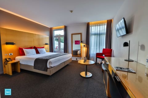 Standard Double Room | Premium bedding, Select Comfort beds, in-room safe, desk