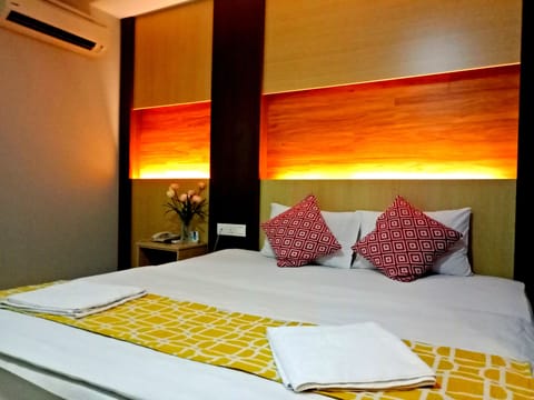 Deluxe Double Room, 1 Queen Bed | Desk, free WiFi