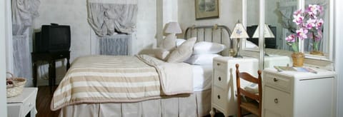 Room, 1 Queen Bed (Room 33) | Egyptian cotton sheets, premium bedding, pillowtop beds