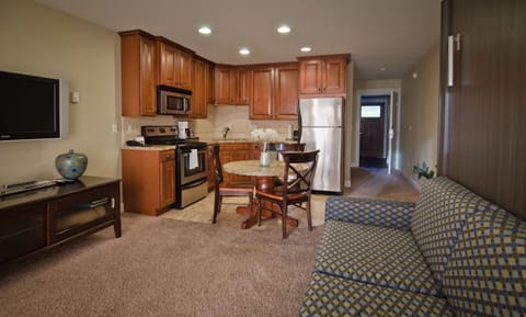 Condo, Kitchen, Oceanfront (Lower Level) | Private kitchen | Coffee/tea maker