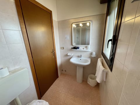 Family Suite, 2 Bedrooms | Bathroom | Shower, free toiletries, hair dryer, bidet