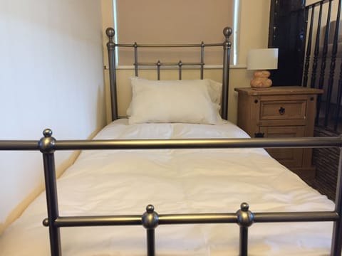 Standard Double or Twin Room, Ensuite, Garden View (Room 2)