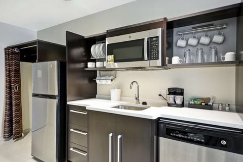 Suite, 1 Bedroom, Non Smoking | Private kitchen | Full-size fridge, microwave, dishwasher, cookware/dishes/utensils