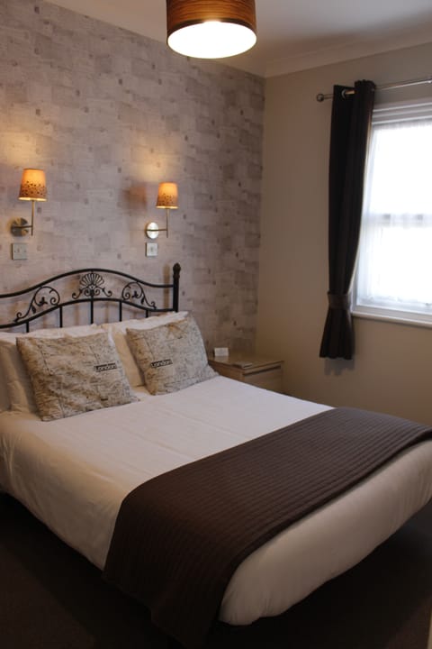 Comfort Double Room, 1 Double Bed | Individually decorated, individually furnished, iron/ironing board