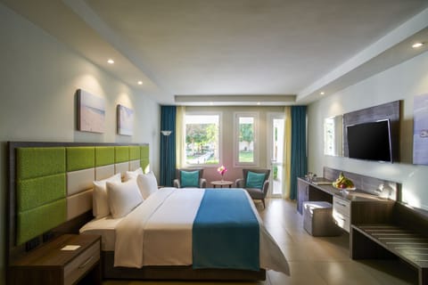 Palm Comfort Double Room | Premium bedding, minibar, in-room safe, desk