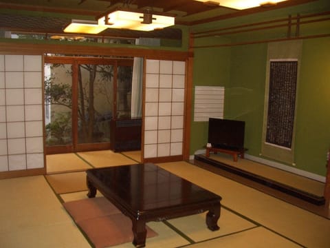 Japanese Style Room for 4 Guests, Garden  | Desk, iron/ironing board, free WiFi
