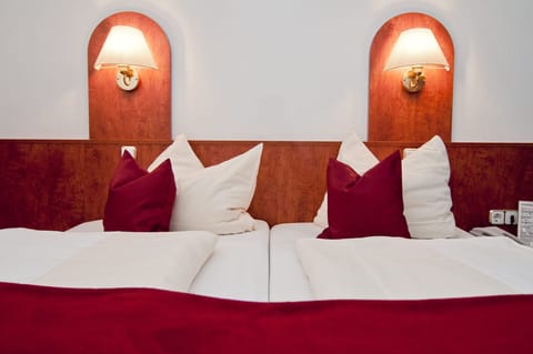 Standard Double or Twin Room | Minibar, desk, laptop workspace, blackout drapes