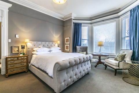 Luxury Suite, 1 Queen Bed, Non Smoking (Princess Royal room) | Egyptian cotton sheets, premium bedding, down comforters, pillowtop beds