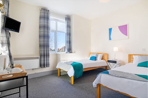 Standard Twin Room, 2 Twin Beds | Desk, iron/ironing board, free WiFi, bed sheets