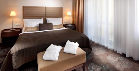 Comfort Double Room | Premium bedding, memory foam beds, minibar, in-room safe