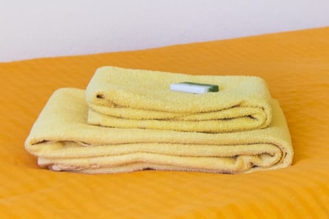 Single Room, Private Bathroom | Room amenity