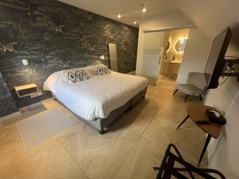 Double Room | Premium bedding, individually decorated, individually furnished, desk