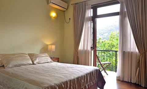 Standard Double Room | Mountain view