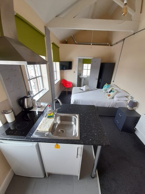 Double Room, 1 Double Bed, Non Smoking | Desk, iron/ironing board, free WiFi, bed sheets