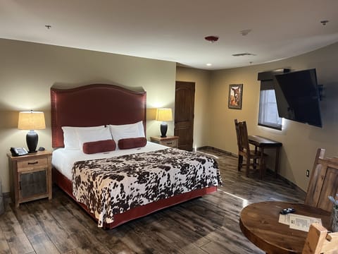 Beavertail Room | Living area | 60-inch flat-screen TV with cable channels, TV, first-run movies