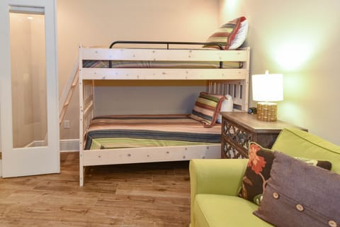 Bella Riva 109 - Guest Bedroom with Twin-Over-Twin Bunk Bed