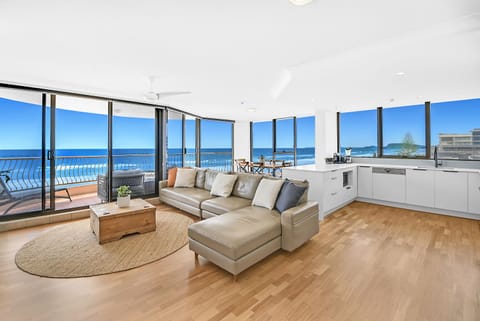 3 Bedroom Beach Front, Ocean View Apartment | 2 bedrooms, premium bedding, individually decorated