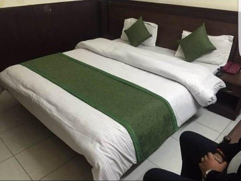 Luxury Double Room, 1 Double Bed, Non Smoking | Desk, soundproofing, rollaway beds, bed sheets