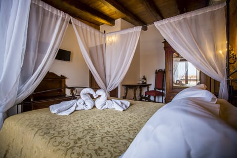 Romantic Suite, Terrace, Sea View | Premium bedding, down comforters, Select Comfort beds, minibar