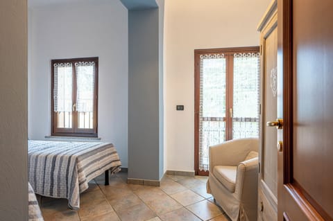 Standard Apartment, 2 Bedrooms, Balcony, Vineyard View | In-room safe, desk, iron/ironing board, free WiFi