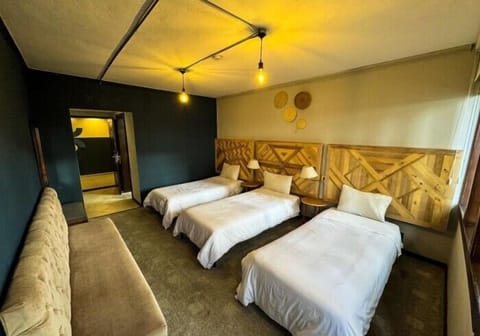 Triple Room | Free WiFi, bed sheets