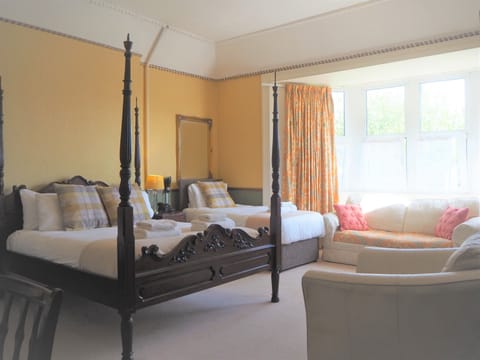 Superior Quadruple Room, Ensuite (Four Poster)