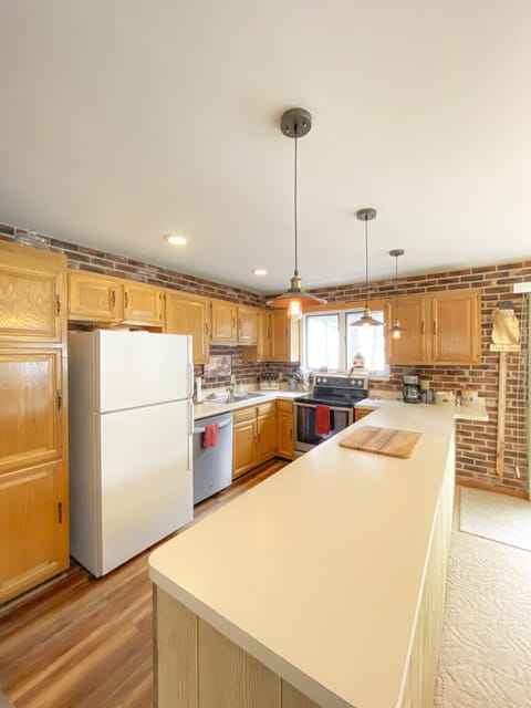 Kitchen with everything you need.