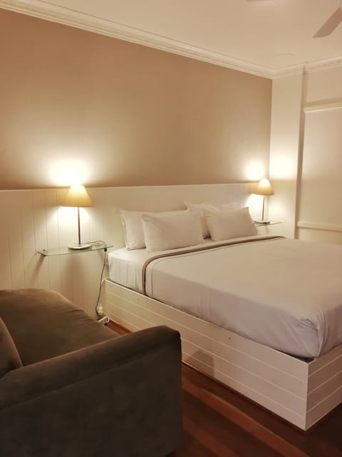 King Room | Free WiFi, bed sheets