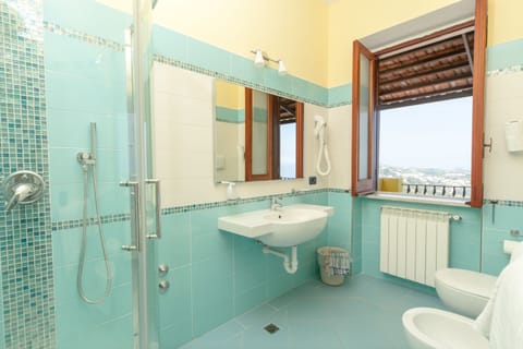 Comfort Double or Twin Room, Terrace, Sea View | Bathroom | Shower, free toiletries, hair dryer, bidet