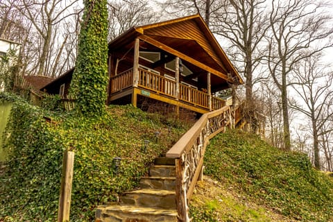 Misty Mountain Romantic Chalet, 1 Bedroom, Mountain View | 1 bedroom, individually decorated, individually furnished, free WiFi