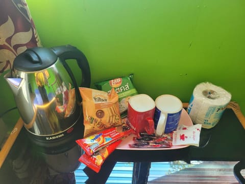 Bungalow with Garden View | Free minibar, desk