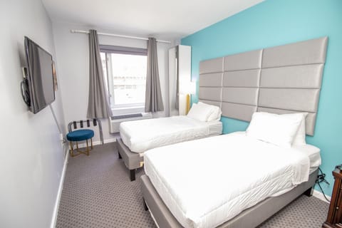 Standard Room 2 Twin Beds City View | Egyptian cotton sheets, premium bedding, Select Comfort beds