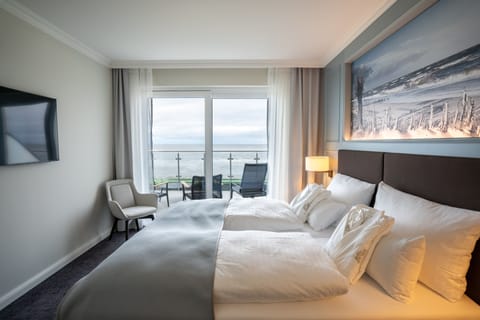 Penthouse | Premium bedding, minibar, in-room safe, individually decorated